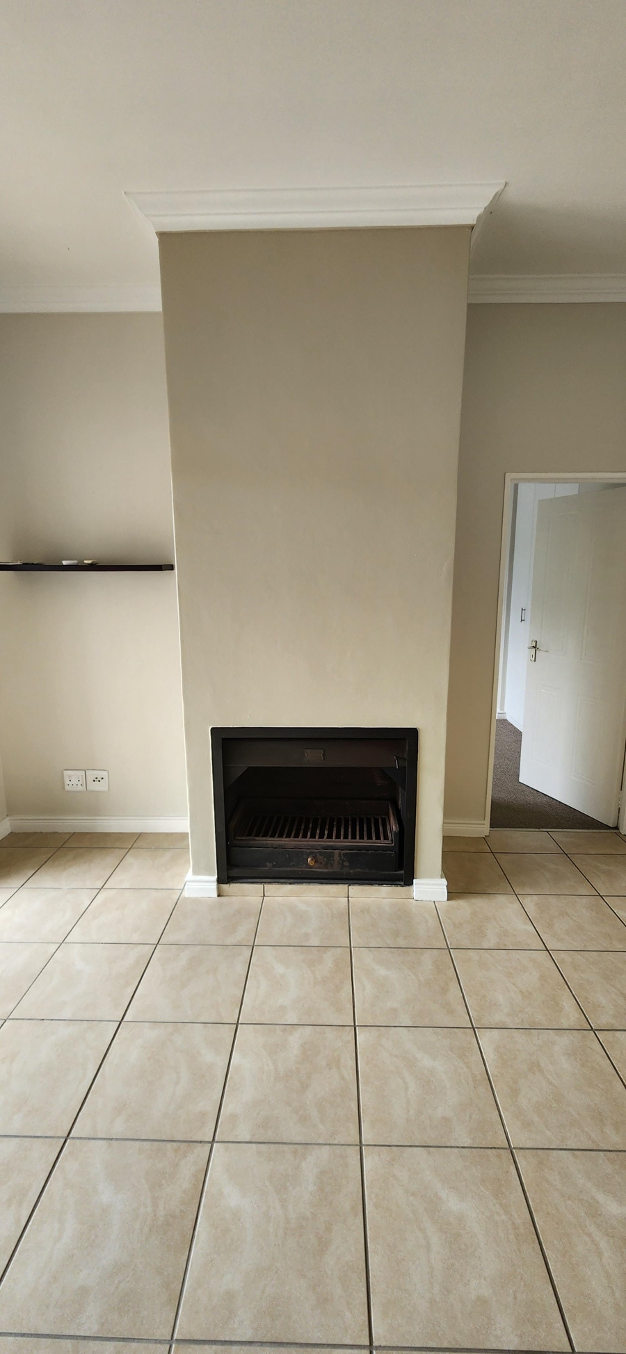 To Let 1 Bedroom Property for Rent in De Wijnlanden Residential Estate Western Cape